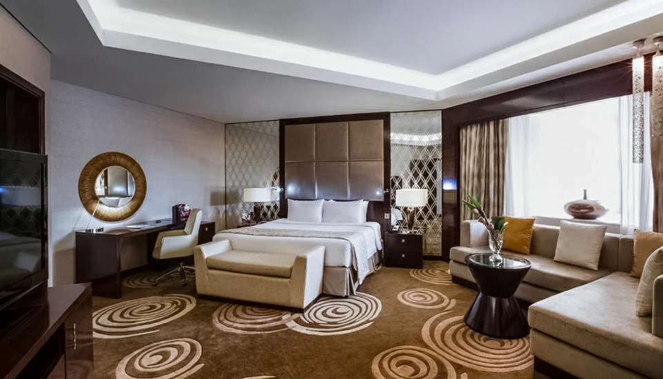 هتل کرون پلازا دیره دبی